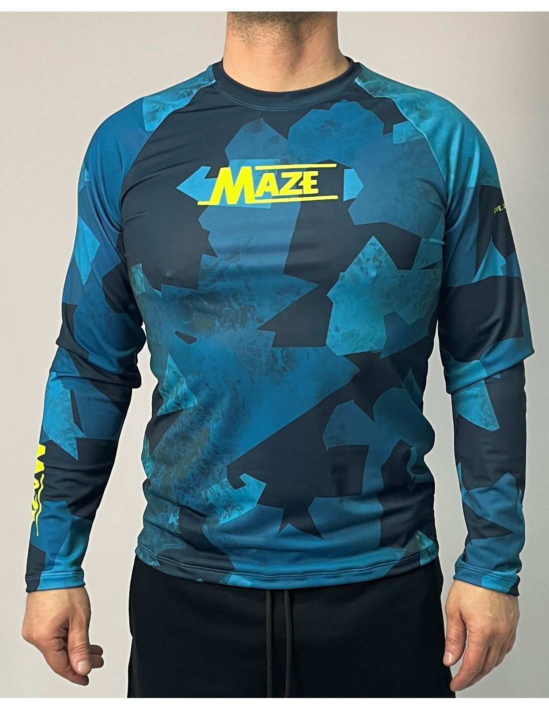 MAZE | Спортна екипировка